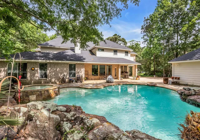 1st image of 10419 Clubhouse Cir, Magnolia, TX 77354 | MLS# 81746291
