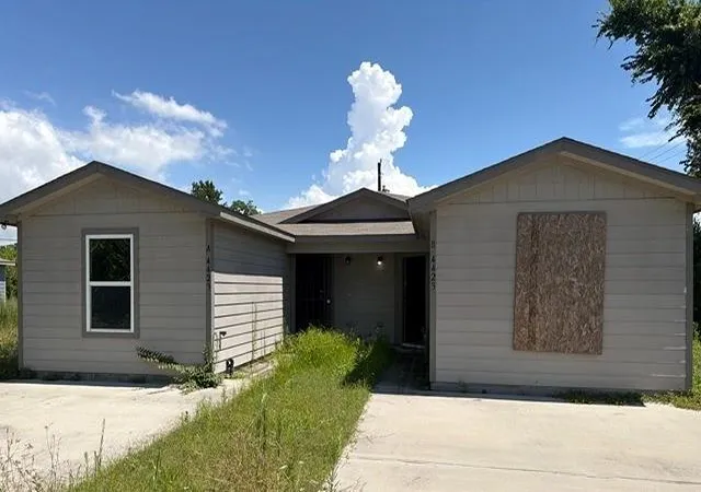 Photo 1 of Sale Pending at 4423 Trigg St, Houston, TX 77093 | MLS# 33193624 | Listing updated on 2026-08-19