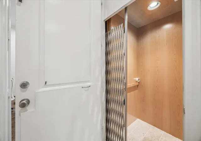 5th image of 6015 Post Oak Green Ln, Houston, TX 77055 | MLS# 66651681