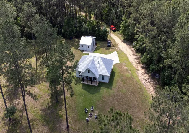 Homes for sale in Colmesneil, TX | 1068 County Road 3200, Colmesneil, TX 75938 | MLS# 59938460