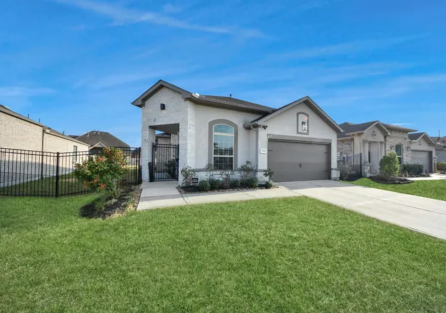 Photo 2 of Single family home for sale at 5122 Andorra Bnd Ln, Porter, TX 77365 | MLS# 42967443 | Listing updated on 2026-09-15