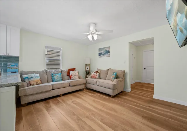 Photo 4 of Single family home for sale at 2811 Ave O 1/2, Galveston, TX 77550 | MLS# 51746096 | Listing updated on 2026-09-01