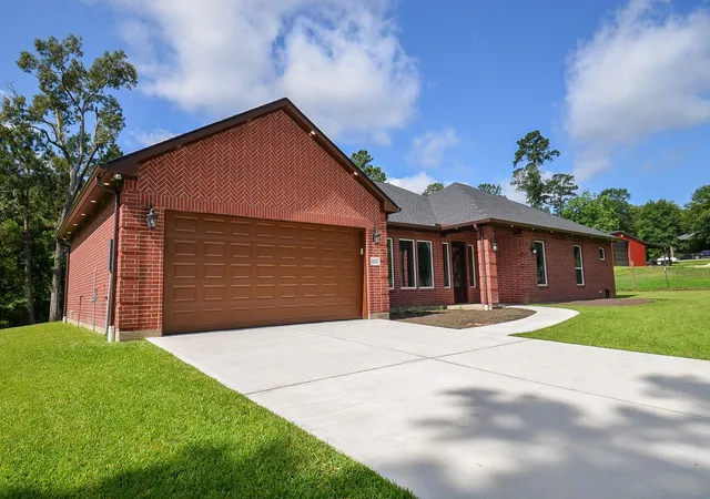 Homes for sale in Plantersville, TX | 15215 Butterfly Ln, Plantersville, TX 77363 | MLS# 82668082