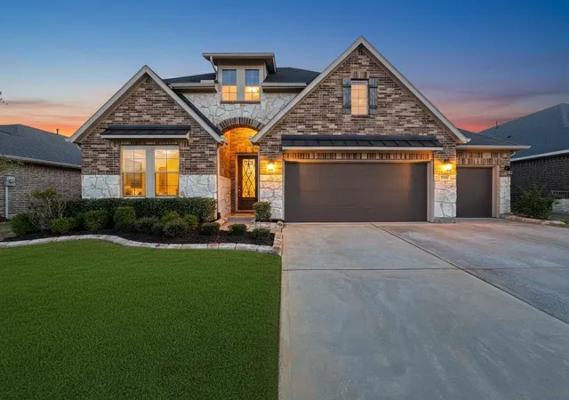 2nd image of 4710 Cedar Sage Dr, Baytown, TX 77521 | MLS# 64674591