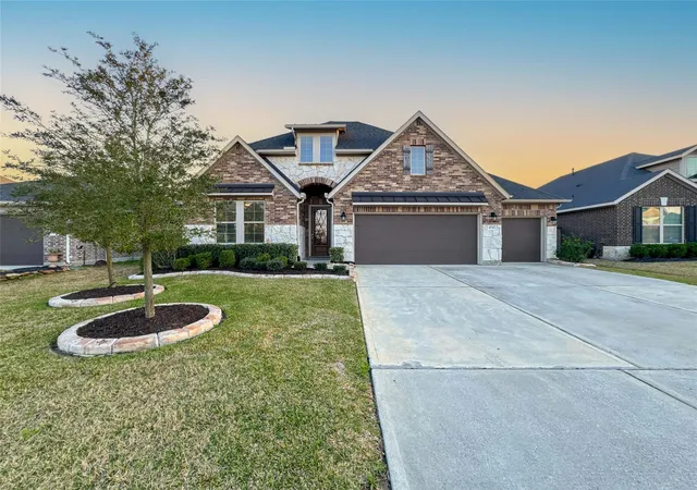 3rd image of 4710 Cedar Sage Dr, Baytown, TX 77521 | MLS# 64674591