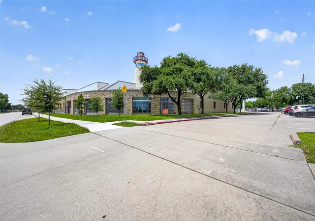 Photo 1 of Single family home for sale at 901 Gazin St, Houston, TX 77020 | MLS# 56822085 | Listing updated on 2026-06-29