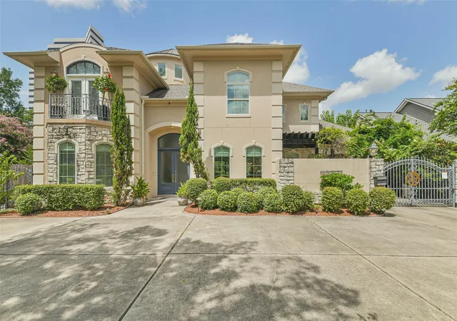 1st image of 2502 Chimney Rock Rd, Houston, TX 77056 | MLS# 48152403