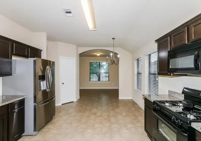 Photo 4 of Single family home for sale at 429 De Coster Blvd, Alvin, TX 77511 | MLS# 58419418 | Listing updated on 2026-08-27