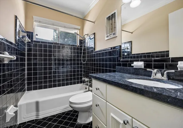Photo 3 of Single family home for sale at 10302 Willowisp Dr, Houston, TX 77035 | MLS# 23287641 | Listing updated on 2026-09-11