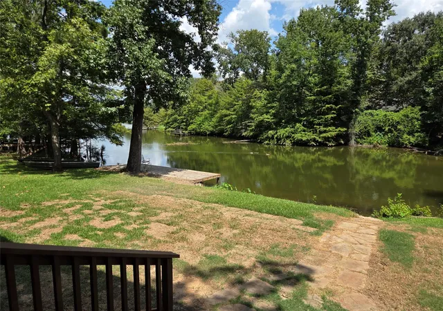 Photo 3 of Single family home for sale at 15318 Arrowhead Loop W, Willis, TX 77378 | MLS# 92744870 | Listing updated on 2026-08-24