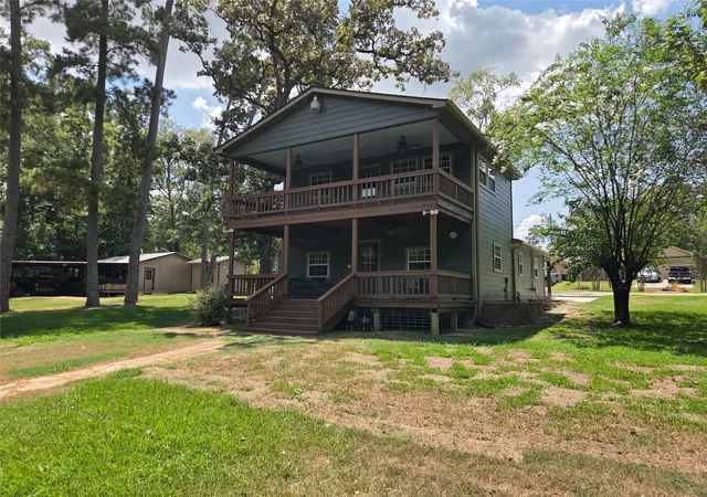 Photo 3 of Single family home for sale at 15318 Arrowhead Loop W, Willis, TX 77378 | MLS# 92744870 | Listing updated on 2026-08-24