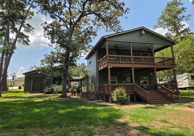 Photo 4 of Single family home for sale at 15318 Arrowhead Loop W, Willis, TX 77378 | MLS# 92744870 | Listing updated on 2026-08-24