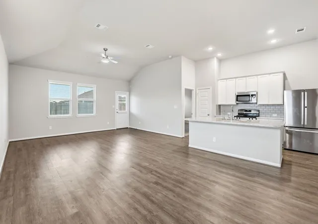 5th image of 603 Walnut Branch Dr, Baytown, TX 77523 | MLS# 5065615