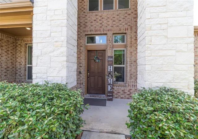 3rd image of 15706 Easton Gate Ln, Houston, TX 77044 | MLS# 10768860