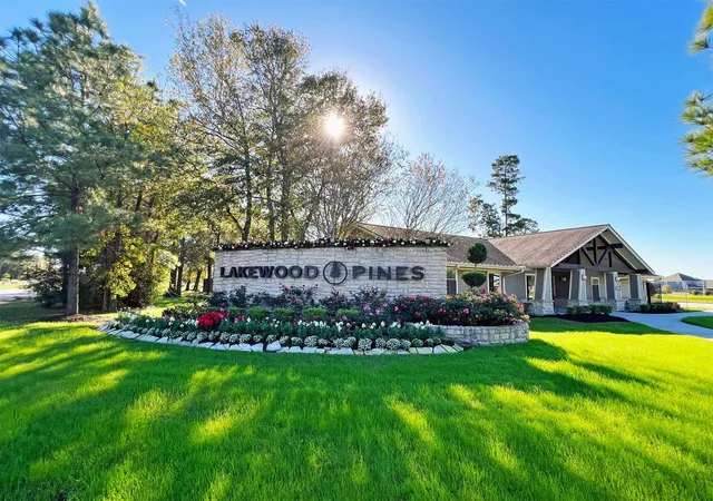 5th image of 15706 Easton Gate Ln, Houston, TX 77044 | MLS# 10768860