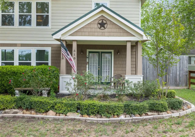 Homes for sale in Fayetteville, TX | 310 E Main St, Fayetteville, TX 78940 | MLS# 45547541