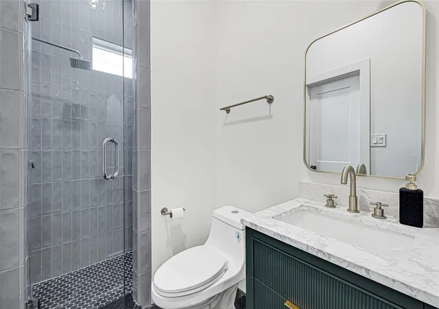 4th image of 5617 Val Verde St #B, Houston, TX 77057 | MLS# 37976871