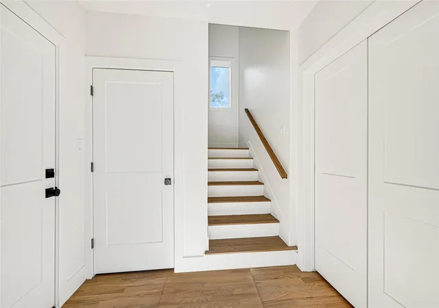 5th image of 5617 Val Verde St #B, Houston, TX 77057 | MLS# 37976871