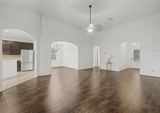 Photo 3 of Single family home for sale at 964 Wannan Ln, Conroe, TX 77301 | MLS# 25303230 | Listing updated on 2026-09-19