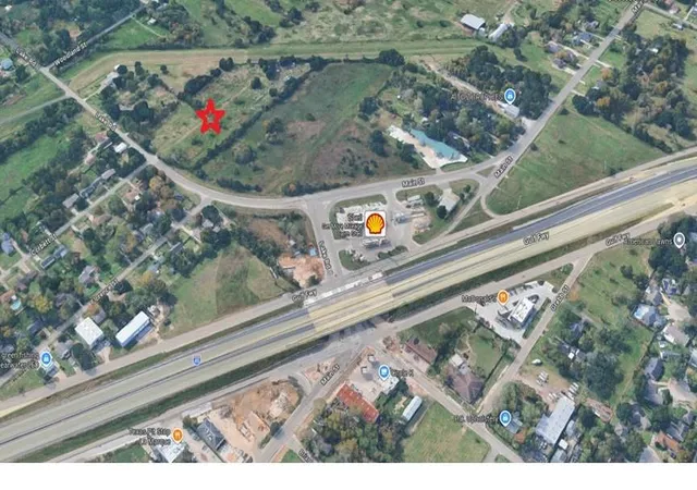 3rd image of 2612 Lake Rd, La Marque, TX 77568 | MLS# 89980745