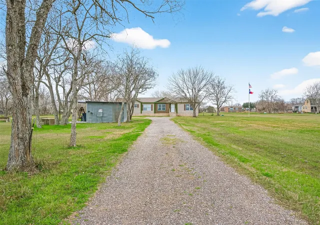 2nd image of 9820 Oberrender Rd, Needville, TX 77461 | MLS# 62037408