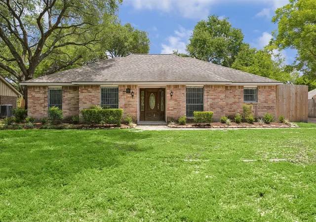 4th image of 15510 Jersey Dr, Jersey Village, TX 77040 | MLS# 28049332