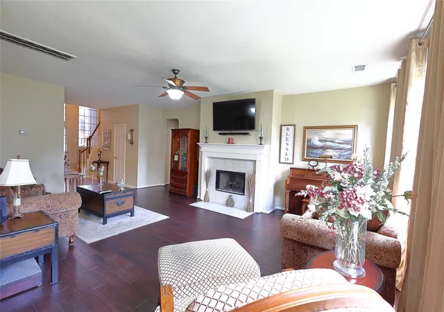 Photo 3 of Single family home for sale at 22526 Birch Point Dr, Katy, TX 77450 | MLS# 38995873 | Listing updated on 2026-08-21