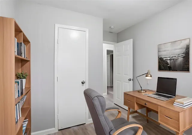 Photo 4 of Single family home for sale at 14519 Draycott Ln, Houston, TX 77045 | MLS# 81812885 | Listing updated on 2026-09-23