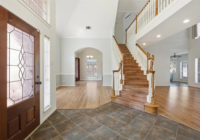 Photo 4 of Single family home for sale at 323 Magic Oaks Ct, Spring, TX 77388 | MLS# 31354976 | Listing updated on 2026-09-20