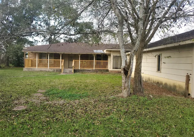 Photo 1 of Single family home for sale at 1233 Caldwell Rd, Angleton, TX 77515 | MLS# 47652464 | Listing updated on 2026-10-01