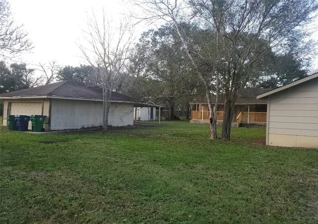 Photo 3 of Single family home for sale at 1233 Caldwell Rd, Angleton, TX 77515 | MLS# 47652464 | Listing updated on 2026-10-01