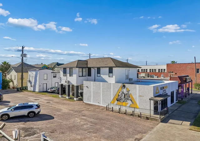 Photo 1 of Multi family home for sale at 2115 Broadway Ave J, Galveston, TX 77550 | MLS# 31905635 | Listing updated on 2026-06-13