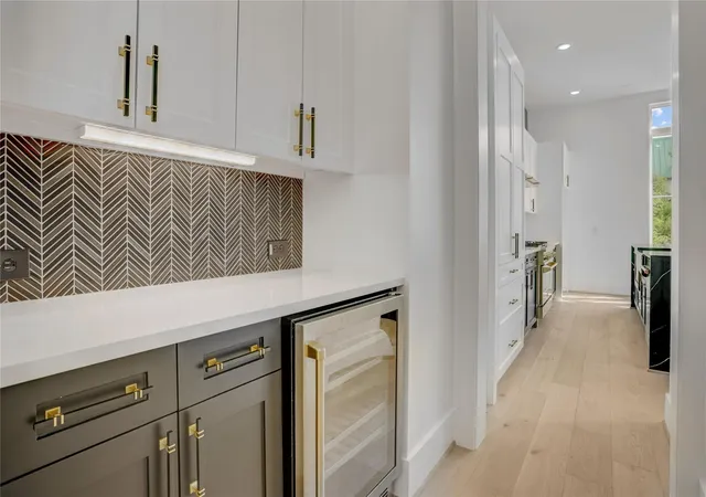 4th image of 1911 Lauderdale St, Houston, TX 77030 | MLS# 80349367