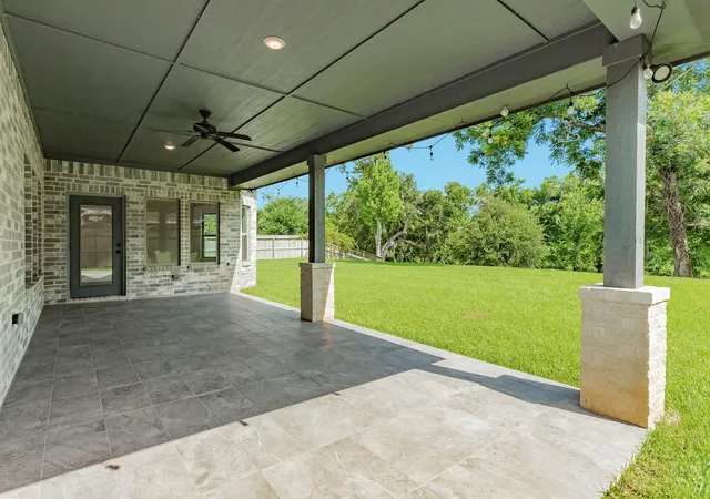 4th image of 216 Creekside Ln, Lake Jackson, TX 77566 | MLS# 65166377