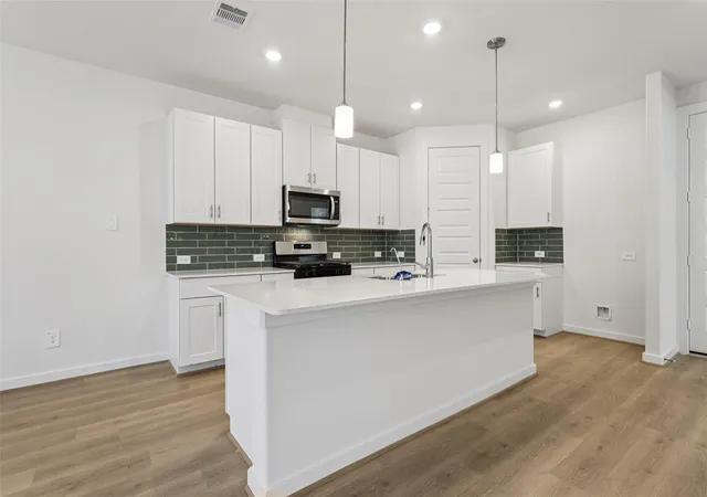 Photo 1 of Single family home for sale at 2156 Blue Heron Dr, Kemah, TX 77565 | MLS# 88722942 | Listing updated on 2026-09-01
