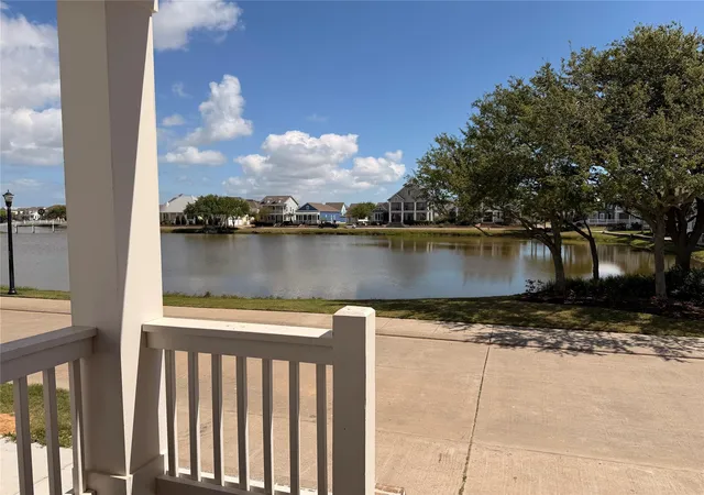 2nd image of 6 Westwind Rd, Galveston, TX 77554 | MLS# 36055106