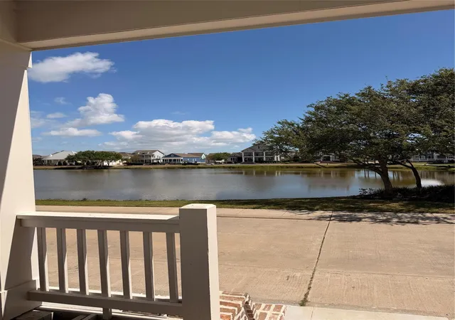 Photo 3 of Single family home for sale at 6 Westwind Rd, Galveston, TX 77554 | MLS# 36055106 | Listing updated on 2026-09-18