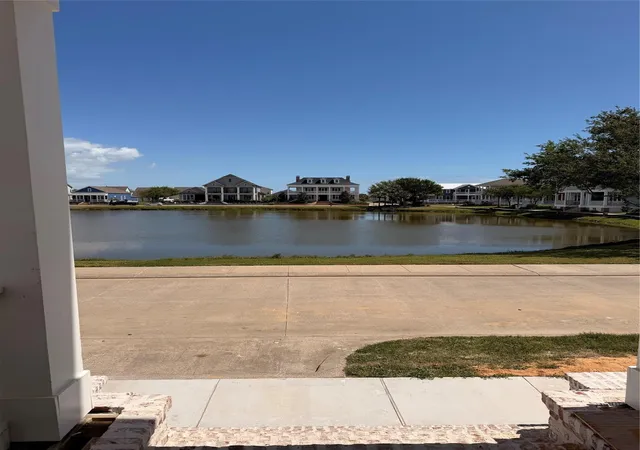 Photo 3 of Single family home for sale at 6 Westwind Rd, Galveston, TX 77554 | MLS# 36055106 | Listing updated on 2026-09-18