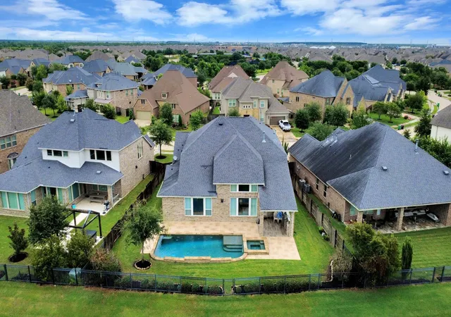 2nd image of 6535 Woodleaf Lake Loop, Katy, TX 77493 | MLS# 21397019
