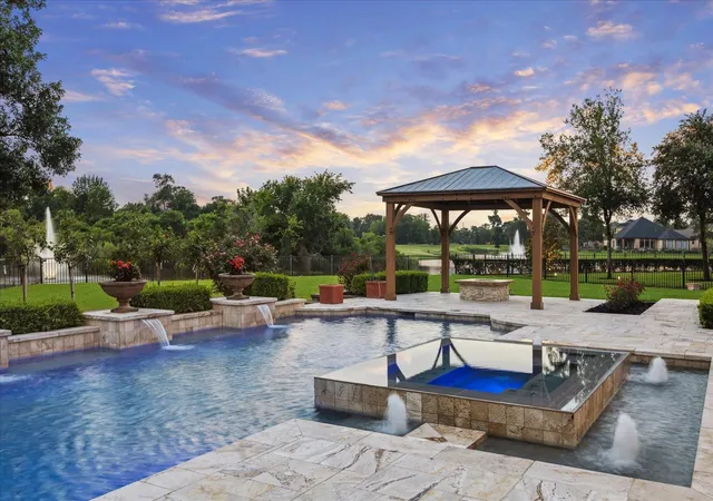 2nd image of 19 Sanctuary Trail, Missouri City, TX 77459 | MLS# 87472732