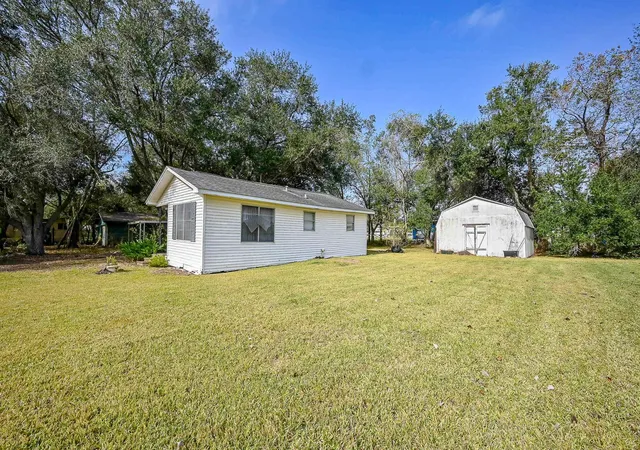 Homes for sale in Pearland, TX | 5905 Willow Dr, Pearland, TX 77584 | MLS# 16146418