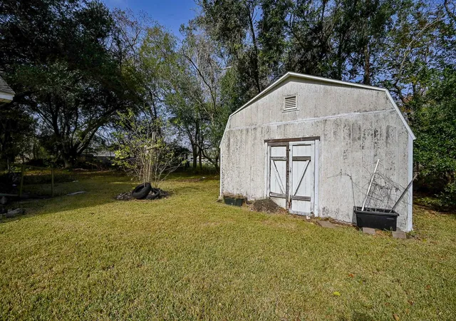 Homes for sale in Pearland, TX | 5905 Willow Dr, Pearland, TX 77584 | MLS# 16146418