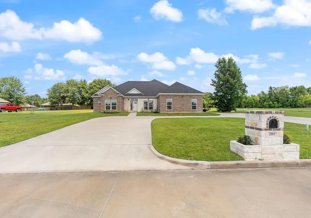 28th image of 201 Silver Spur Dr, Lufkin, TX 75904 | MLS# 92444805