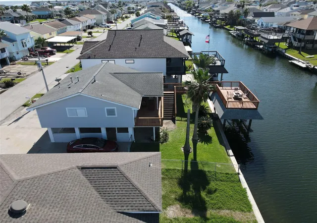 3rd image of 1006 Redfish St, Bayou Vista, TX 77563 | MLS# 30328151