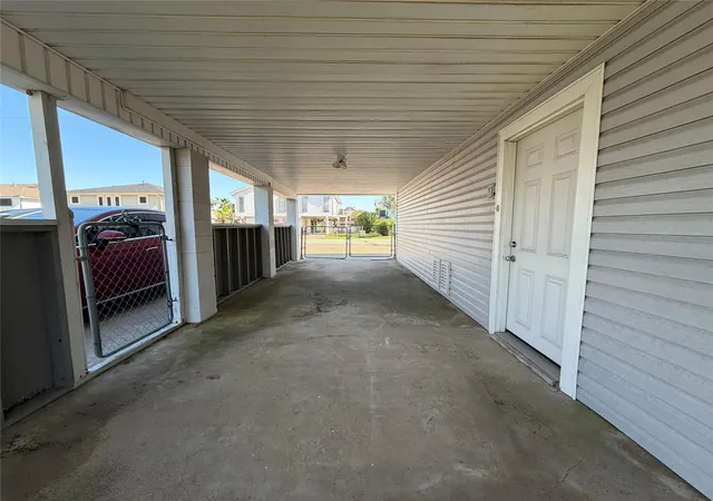 5th image of 1006 Redfish St, Bayou Vista, TX 77563 | MLS# 30328151