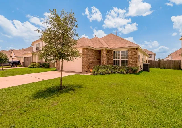 2nd image of 111 Pronghorn Dr, Huntsville, TX 77320 | MLS# 97311801