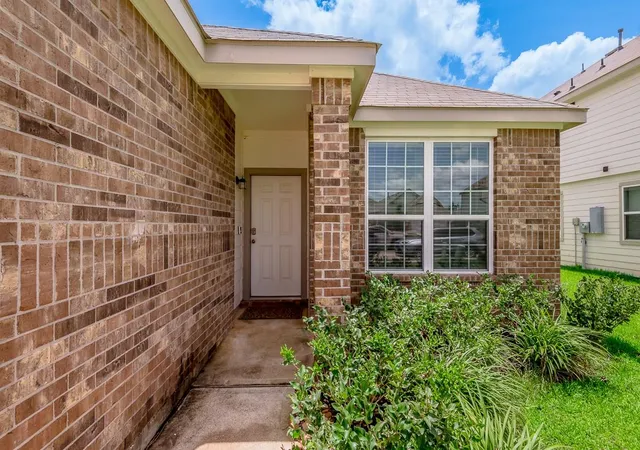 4th image of 111 Pronghorn Dr, Huntsville, TX 77320 | MLS# 97311801