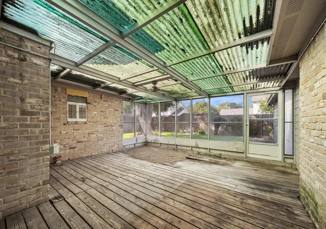 Photo 20 of Sale Pending at 11302 Brighton Ln, Meadows Place, TX 77477 | MLS# 27170228 | Listing updated on 2026-10-03