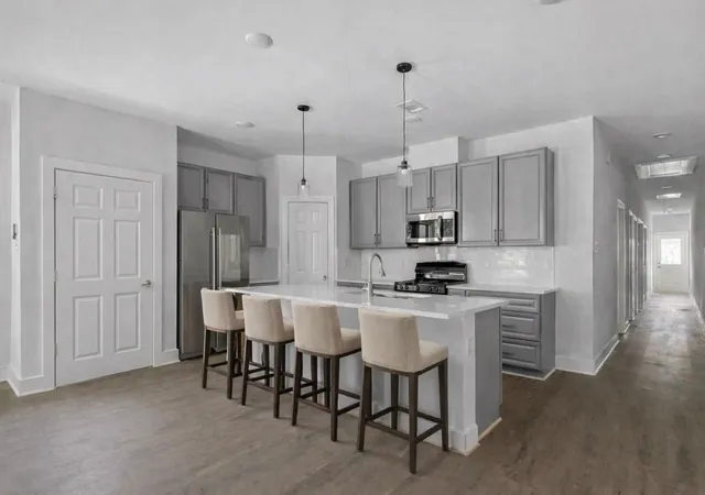 Photo 4 of Multi family home for sale at 6010 Bobby Burns St, Houston, TX 77028 | MLS# 11394608 | Listing updated on 2026-09-09