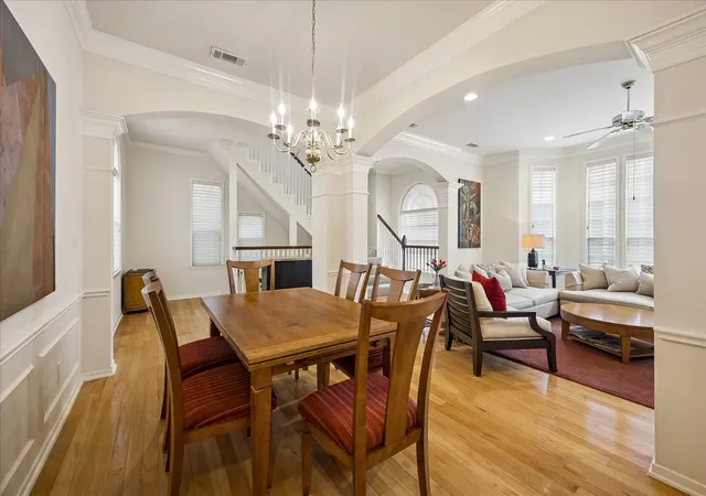 5th image of 5213 Blossom St #A, Houston, TX 77007 | MLS# 37672956